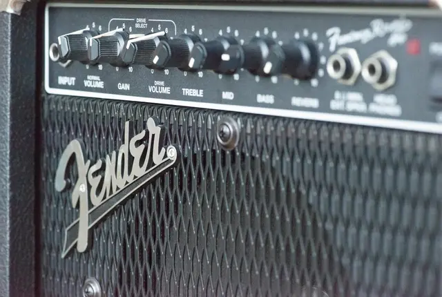 Ampli guitare et ampli basse